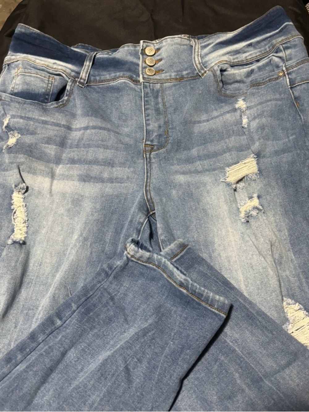 Hot Kiss Light Blue High-Rise Distressed Jeans